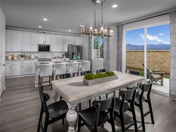Hilltop - Residence 2 - Dining Room