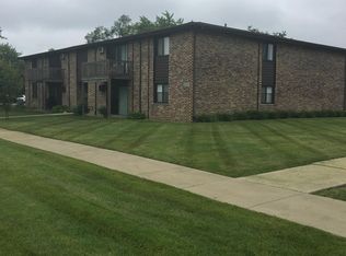 11610 Blackhawk Ct APT 2, Mokena, IL 60448