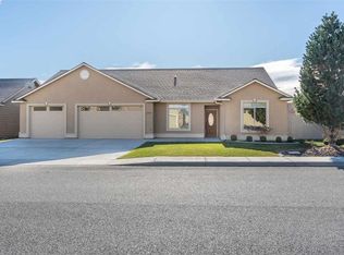 2947 Crosswater Loop, Richland, WA 99354