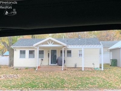 2114 S Sugar Bush Dr, Lakeside Marblehead, OH, 43440