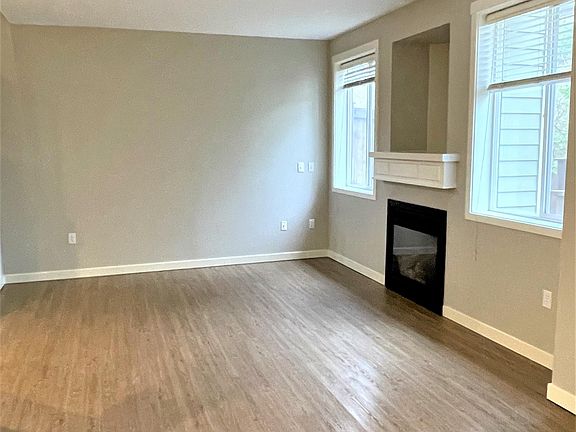 4th image of 23756 SE 36th Ln