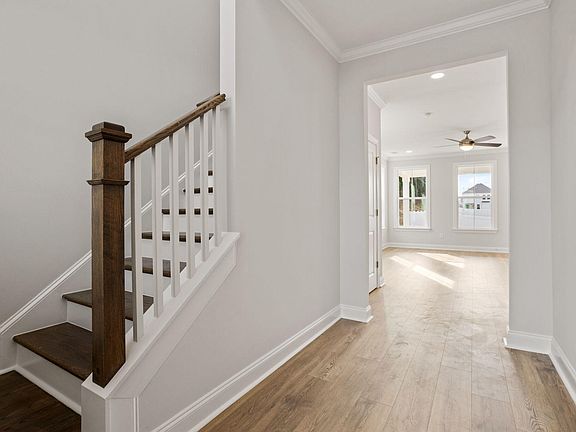 4th image of 2 Tuggle Ln