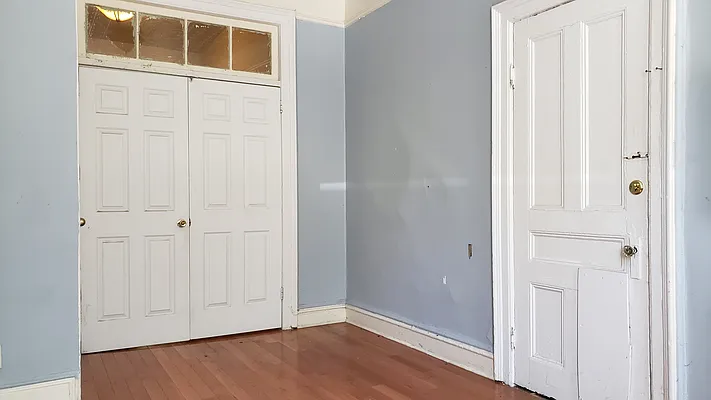 Rented by The Hamilton Group | media 6