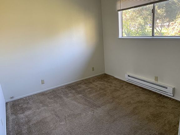 3rd image of 205 Potrero St #3