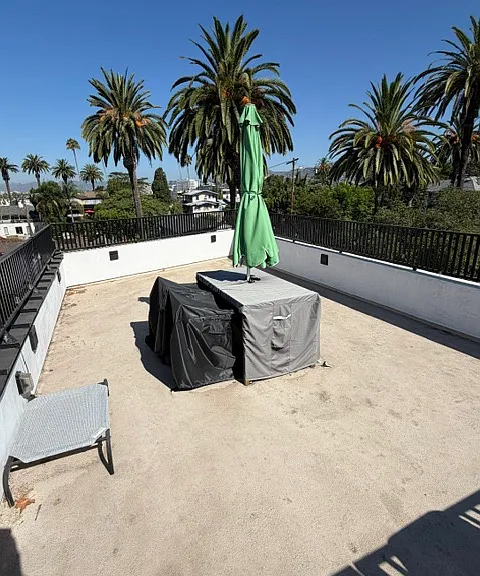 966 Sanborn Ave #B — Photo 25