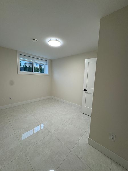 Burnaby House for rent - 4 Bedrooms — photo 8