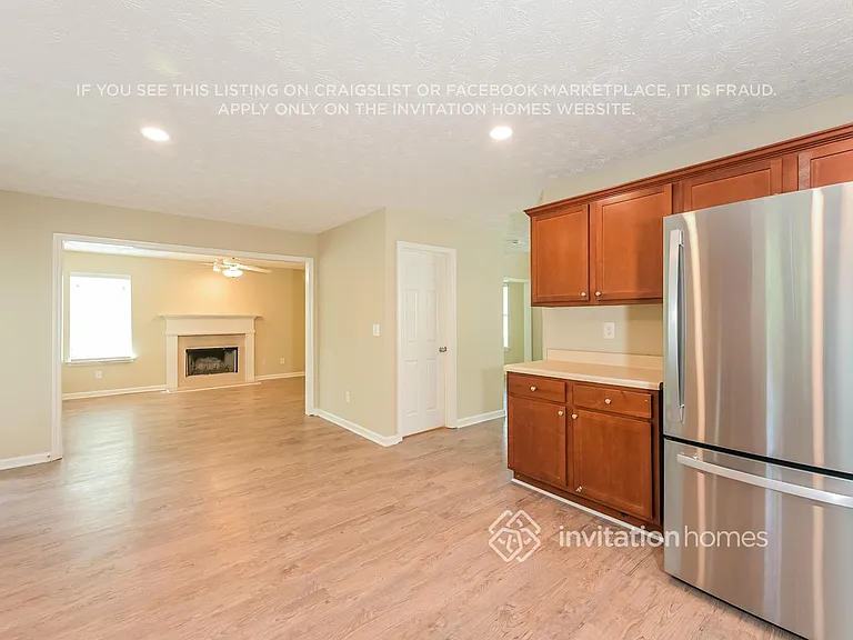 559 Michael Cir — Photo 8