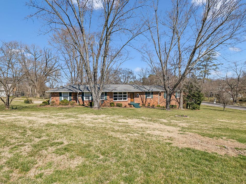 1st image of 500 Barrywood Dr