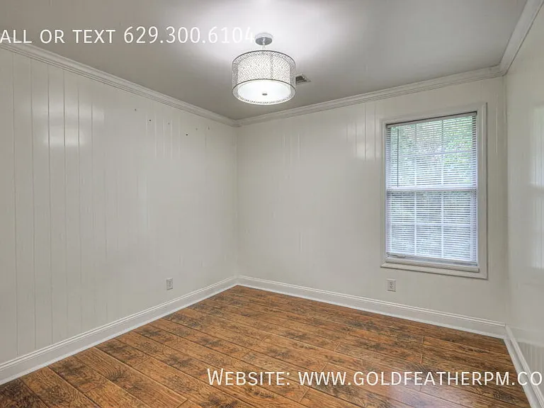 5888 Woodlands Ave — Photo 36
