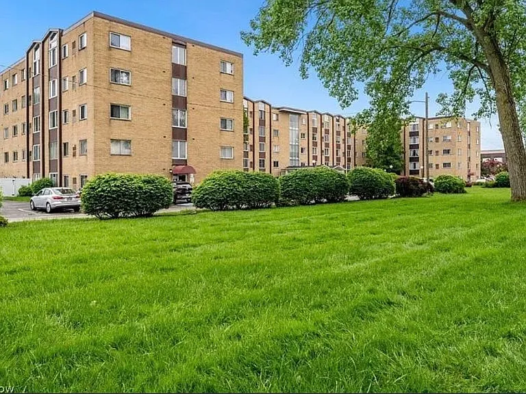 25735 Lorain Rd #102 — Photo 9