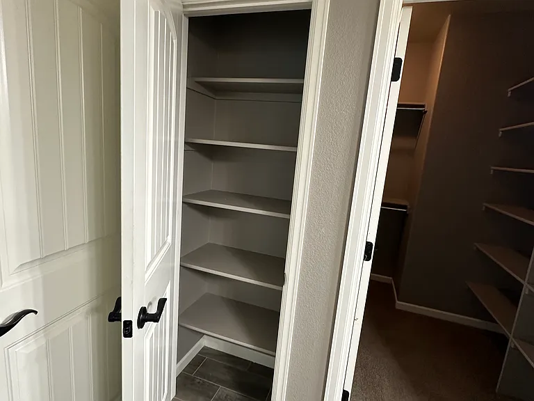 509 Deville Dr — Photo 11