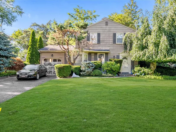 44 Argyle Road, Albertson, NY 11507