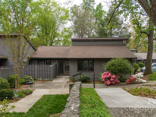 206 Crowfields Dr, Asheville, NC 28803