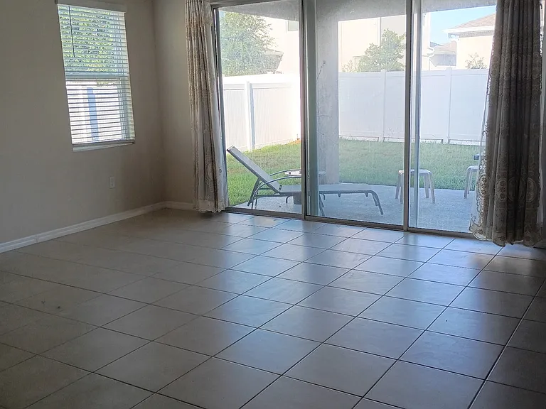 8142 SW 59th Ave — Photo 19