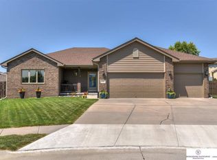 14644 Hartman Ave, Omaha, NE 68116