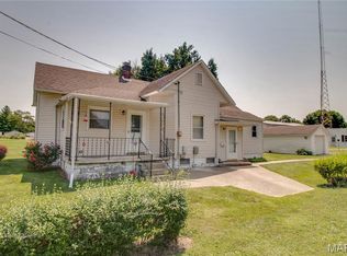 700 E Main St, Staunton, IL 62088