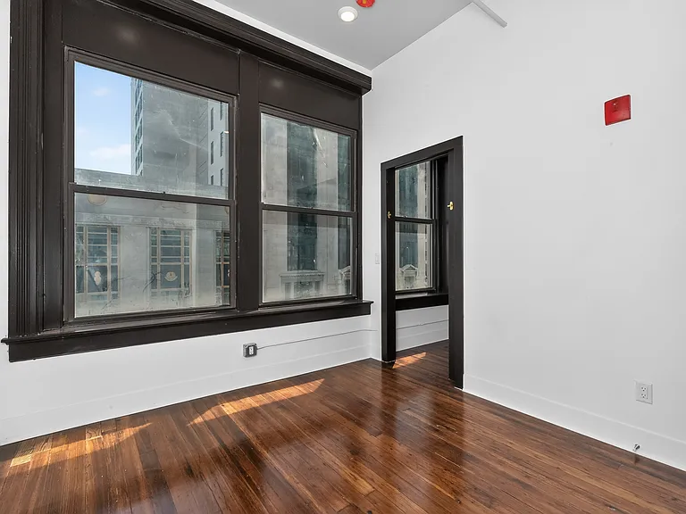 607 Main St #7 — Photo 8