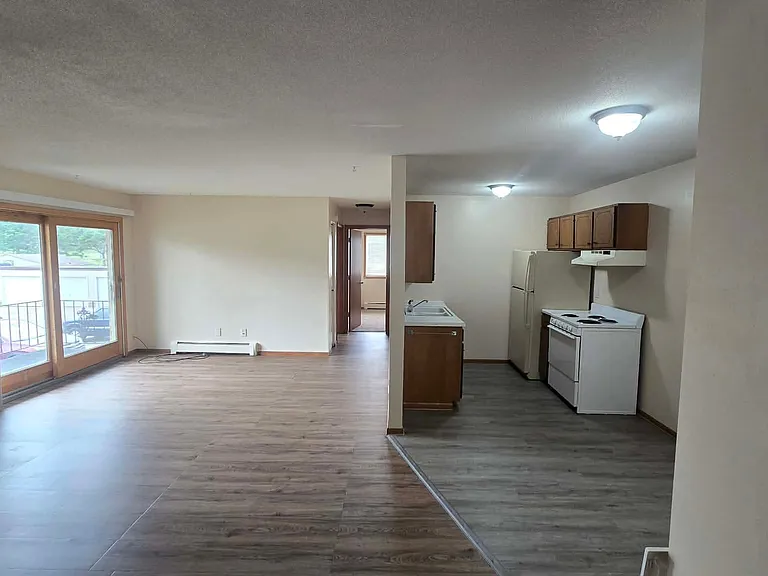 902 S 4th Ave #203 — Photo 1