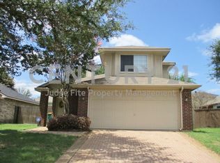 621 Imperial Pl, Cedar Hill, TX 75104