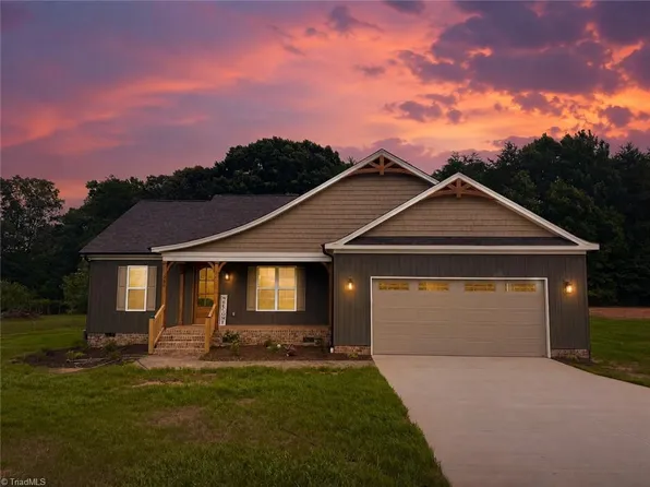 266 Mount Zion Church Rd, Stokesdale, NC 27357