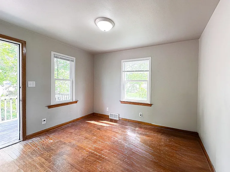 610 Maple St — Photo 3