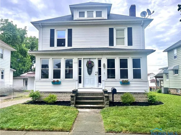 1020 Hazel St, Fremont, OH 43420