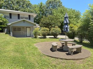 409 Longview Dr #B, Rossville, GA 30741