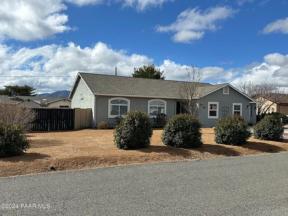 3rd image of 3411 N Dale Dr
