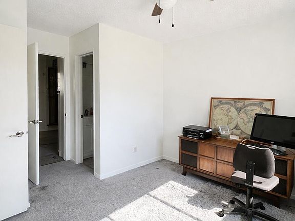 5th image of 1890 Hamilton St