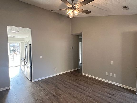 2nd image of 917 Page Ave