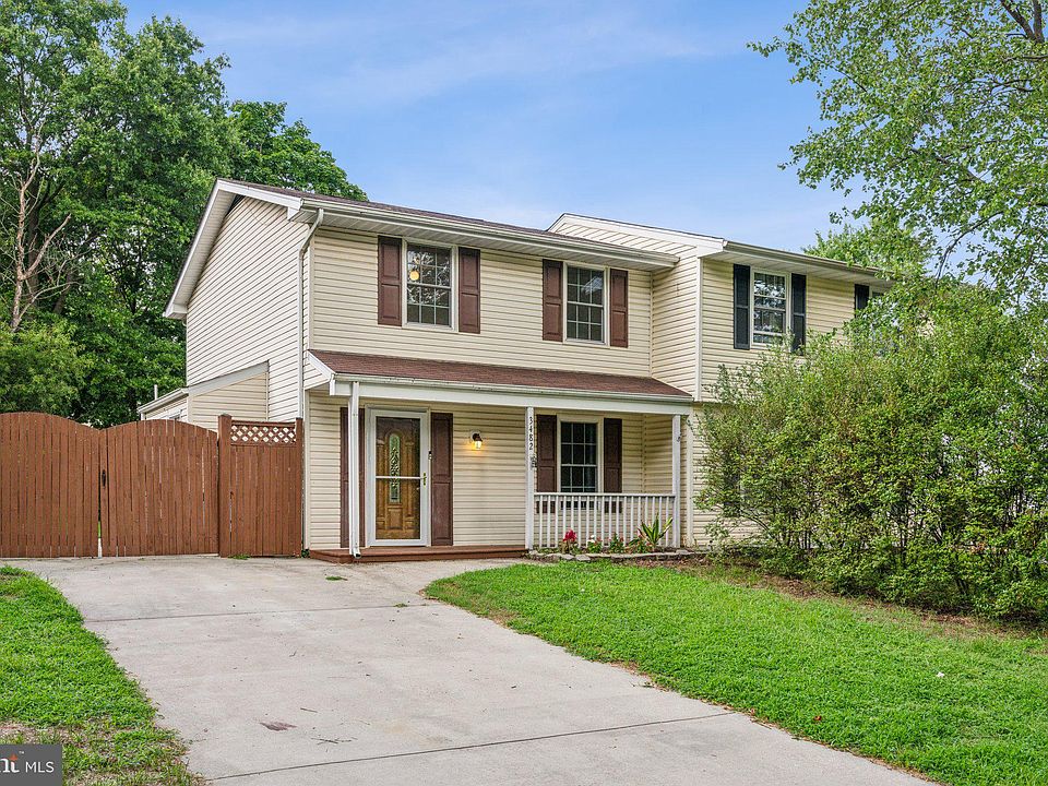1st image of 3482 Old Crown Dr
