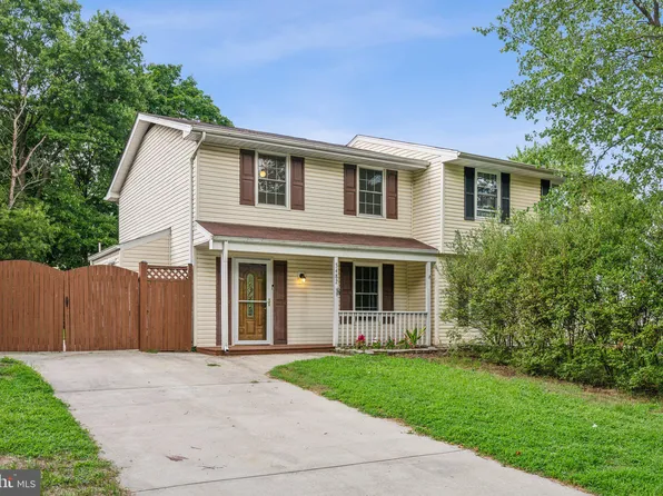 3482 Old Crown Dr, Pasadena, MD 21122