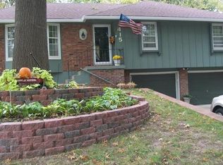 415 Gordon Dr, Liberty, MO 64068