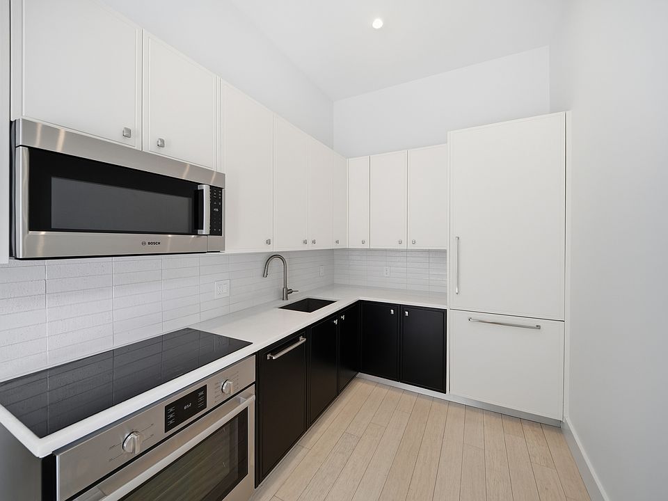 1st image of 30 Morningside Dr APT 214