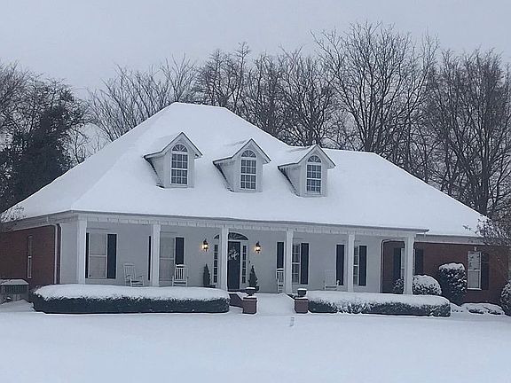 2nd image of 212 Joseph Dr