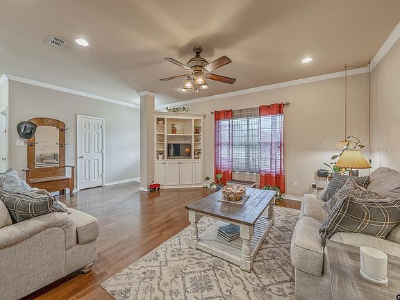4th image of 315 County Road 3660
