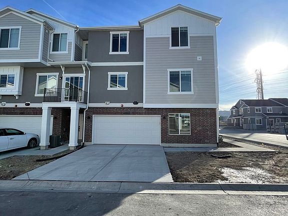 3rd image of 4223 W Coral Pink Ct