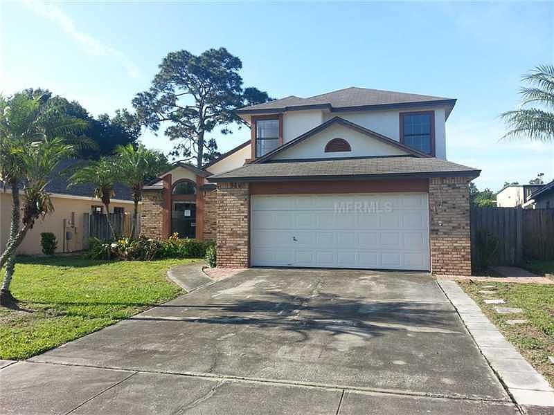1st image of 349 River Chase Dr