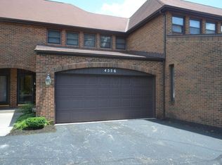 4556 Carriage Hill Ln, Columbus, OH