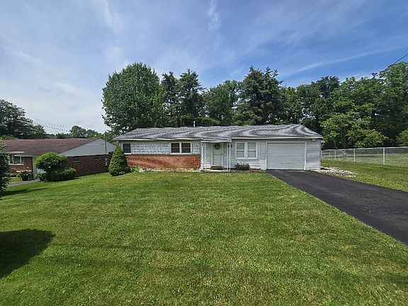 2nd image of 203 Tolley Dr
