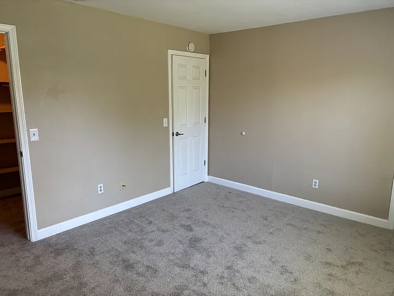 954 Emily Ave — Photo 17