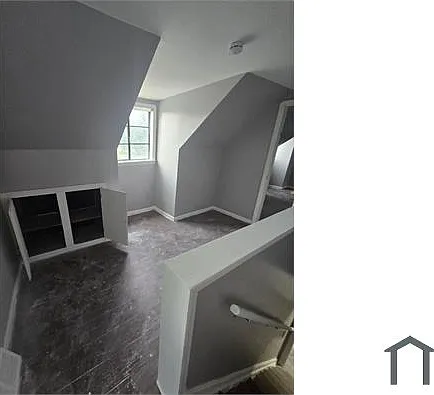 14205 Sylvia Ave — Photo 6