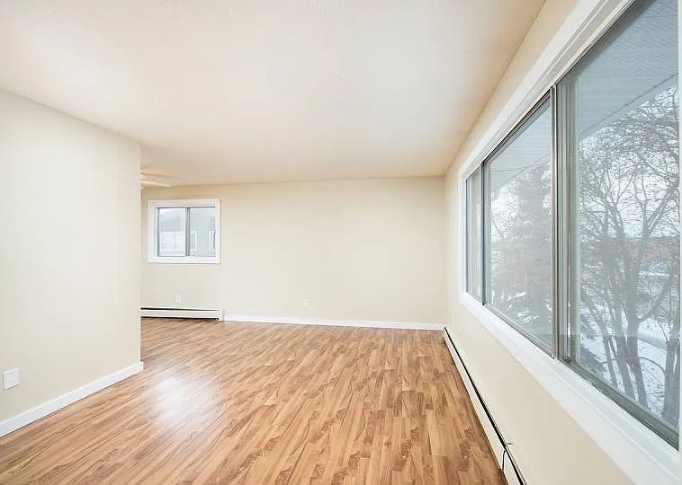16 Fir St — Photo 11