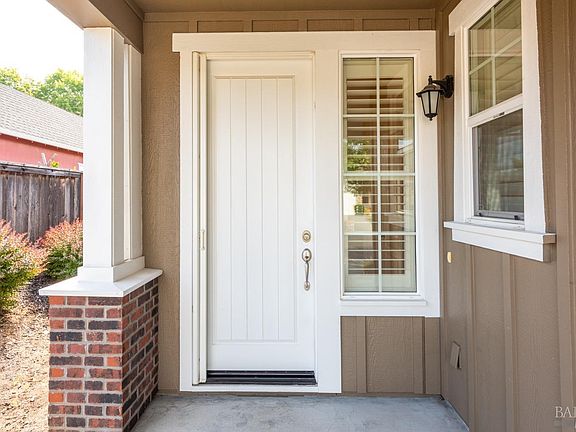 5th image of 9411 Oak Trail Circle