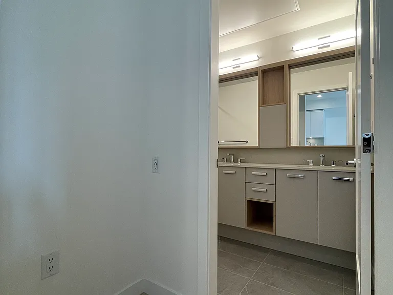 13777 75a Ave #313 — Photo 14