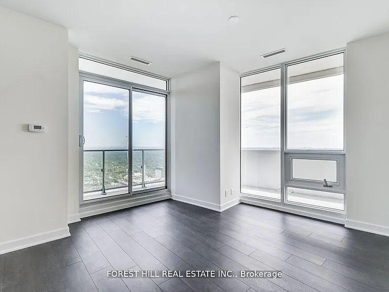 2221 Yonge St #5602 — Photo 16