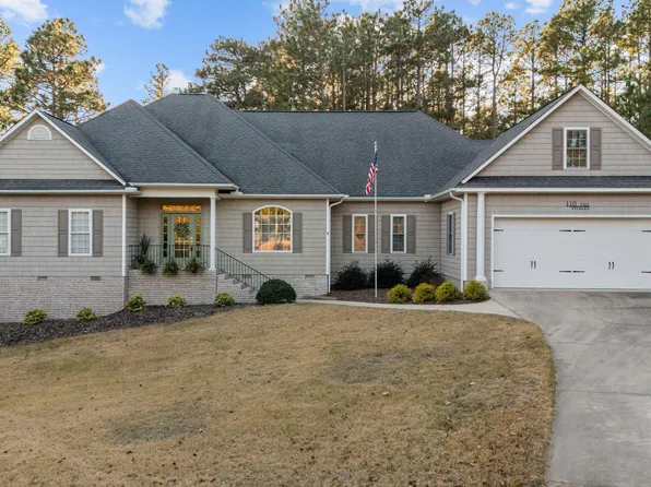 110 Rector Drive, West End, NC 27376
