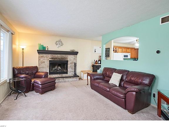 3rd image of 2962 Duquesne Dr