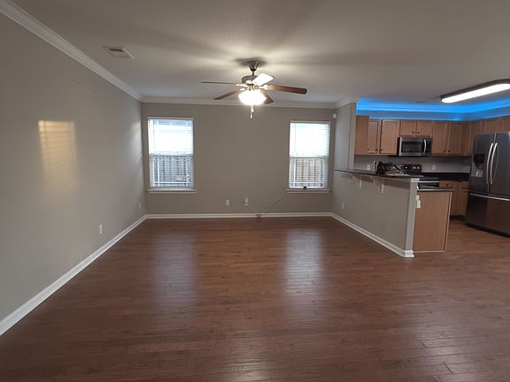5th image of 21 Laurel Ln