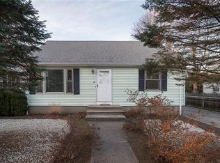 70 Catalpa Ave, Riverside, RI 02915